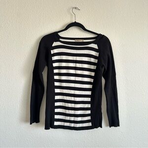 CAbi Black and White Fitted 3/4 Sleeve Blouse